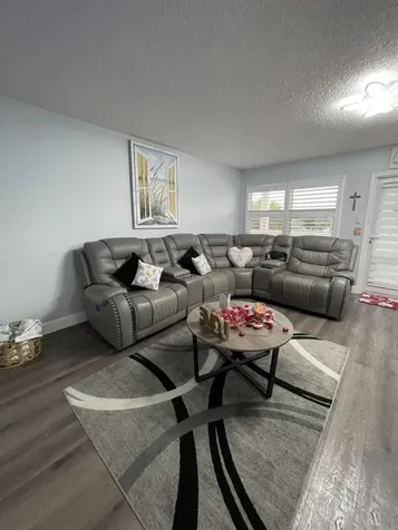 3021 Ellesmere B Deerfield Beach FL 33442