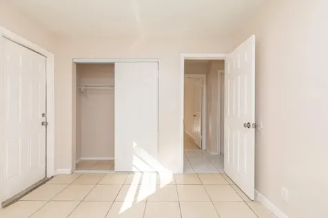 7750 SW 10th Court North Lauderdale FL 33068