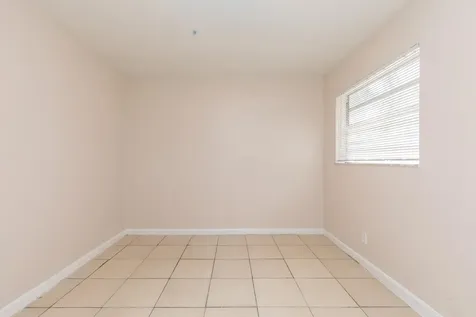 7750 SW 10th Court North Lauderdale FL 33068