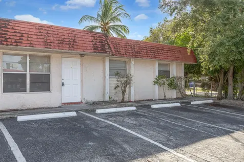 7750 SW 10th Court North Lauderdale FL 33068