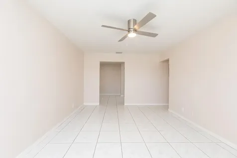 7750 SW 10th Court North Lauderdale FL 33068