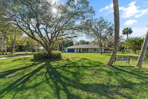 2801 Grove Drive Fort Pierce FL 34981