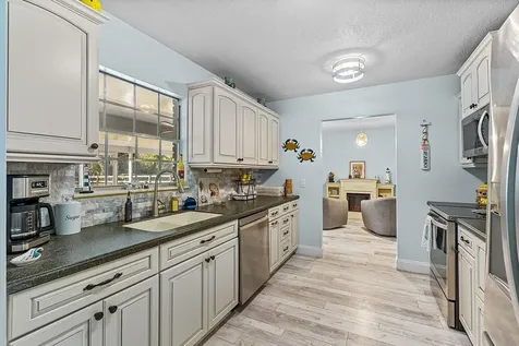 2801 Grove Drive Fort Pierce FL 34981