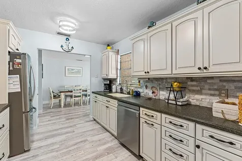 2801 Grove Drive Fort Pierce FL 34981