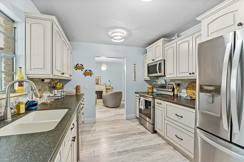 2801 Grove Drive Fort Pierce FL 34981