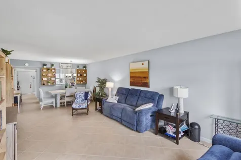 5620 Spindle Palm Court Delray Beach FL 33484