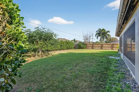 375 Sw Alcan Drive Port Saint Lucie FL 34953