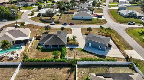 375 Sw Alcan Drive Port Saint Lucie FL 34953