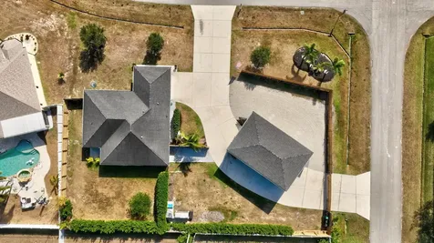375 Sw Alcan Drive Port Saint Lucie FL 34953