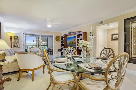 7286 Huntington Lane Delray Beach FL 33446