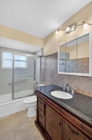374 Bennington Lane Lake Worth FL 33467