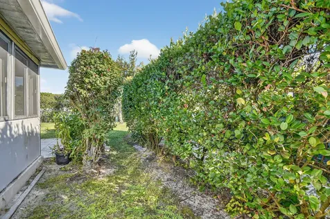 374 Bennington Lane Lake Worth FL 33467
