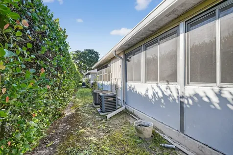 374 Bennington Lane Lake Worth FL 33467