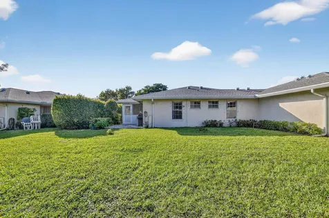 374 Bennington Lane Lake Worth FL 33467