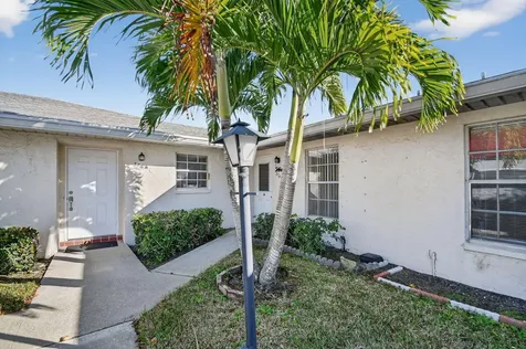 374 Bennington Lane Lake Worth FL 33467