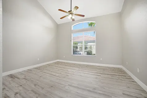 4819 Nw 53rd Circle Coconut Creek FL 33073