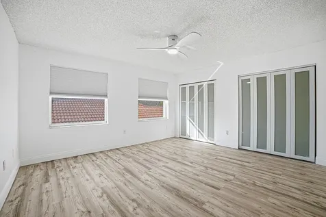 4819 Nw 53rd Circle Coconut Creek FL 33073