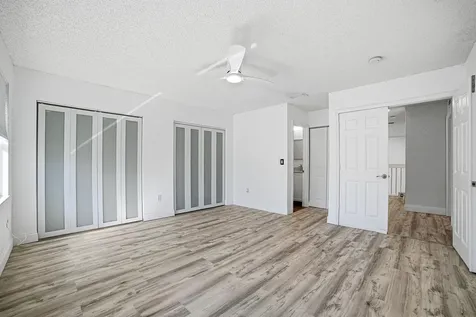 4819 Nw 53rd Circle Coconut Creek FL 33073