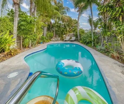 124 N F Street Lake Worth Beach FL 33460