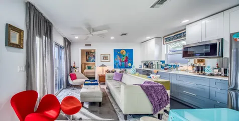 124,6&8 N F Street Lake Worth Beach FL 33460