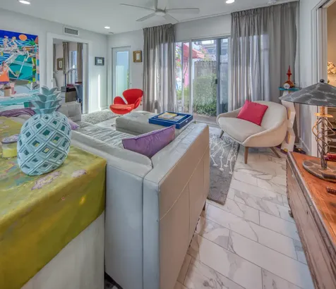 124,6&8 N F Street Lake Worth Beach FL 33460