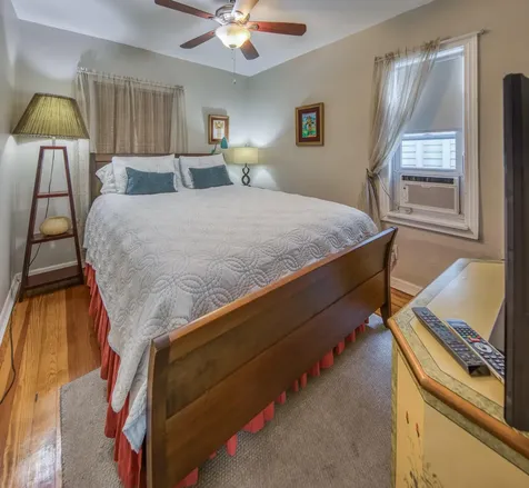 124,6&8 N F Street Lake Worth Beach FL 33460