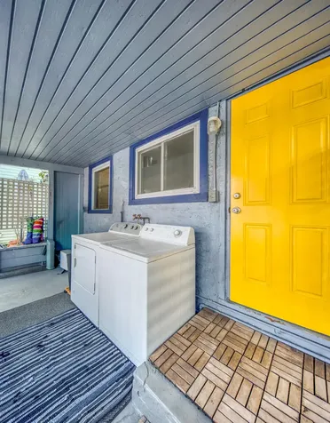 124,6&8 N F Street Lake Worth Beach FL 33460