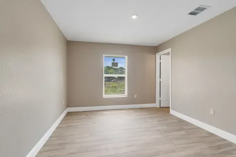 1405 Avenue G Fort Pierce FL 34950