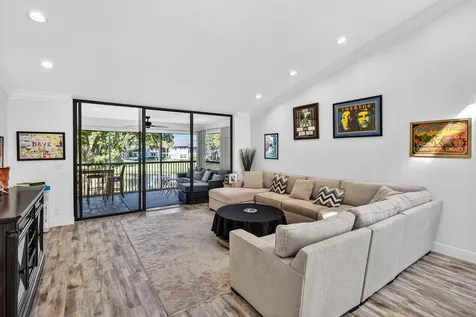 61 Eastgate Drive Boynton Beach FL 33436