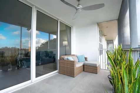 3900 Oaks Clubhouse Drive Pompano Beach FL 33069
