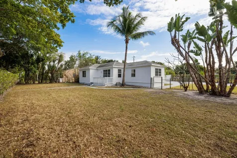 640 Forest Hill Boulevard West Palm Beach FL 33405