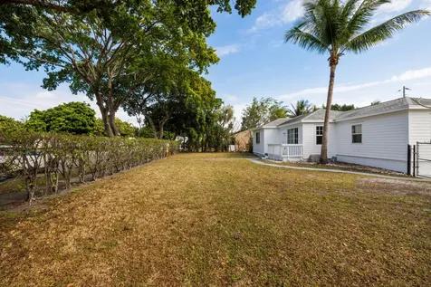 640 Forest Hill Boulevard West Palm Beach FL 33405