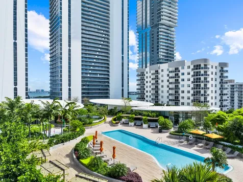 700 Ne 24th Street Miami FL 33137