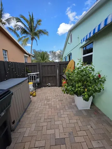 1519 14th Avenue Lake Worth Beach FL 33460