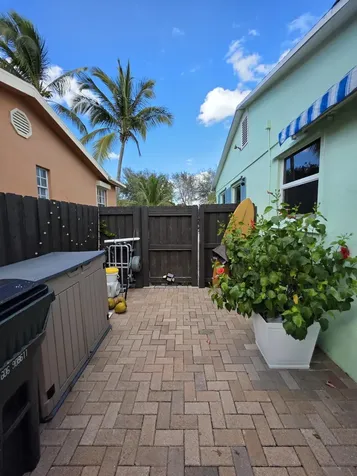 1519 14th Avenue Lake Worth Beach FL 33460