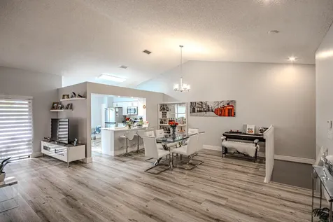7525 NW 61st Terrace Parkland FL 33067