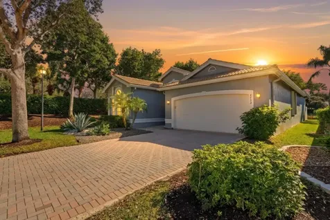 8752 Palm River Drive Lake Worth FL 33467