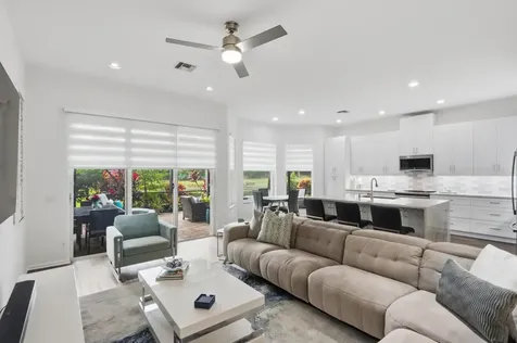 8752 Palm River Drive Lake Worth FL 33467