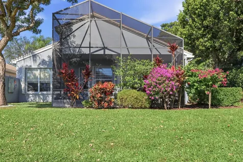8752 Palm River Drive Lake Worth FL 33467