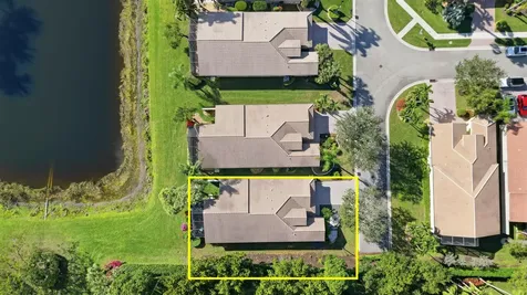 8752 Palm River Drive Lake Worth FL 33467