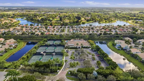 8752 Palm River Drive Lake Worth FL 33467