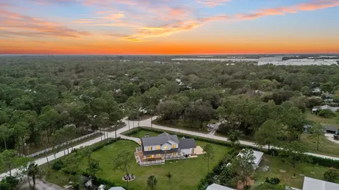 13613 157th Court Jupiter FL 33478