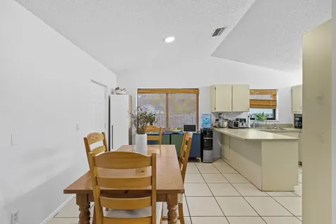 53 Se Ontario Way Stuart FL 34997