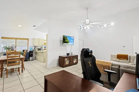53 Se Ontario Way Stuart FL 34997