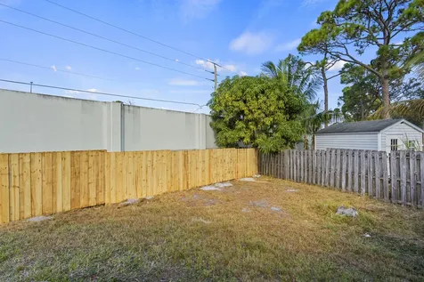 53 Se Ontario Way Stuart FL 34997