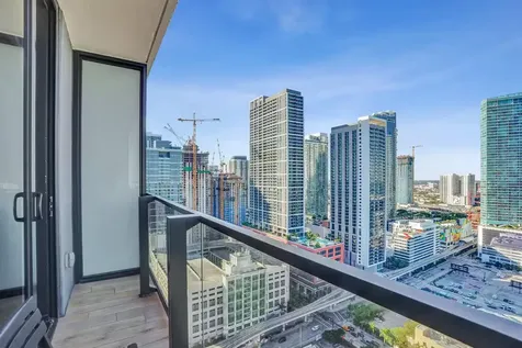 398 Ne 5th Street Miami FL 33132