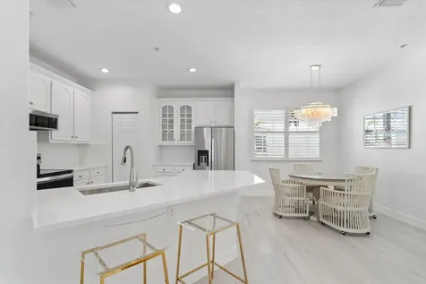 295 Ne 5th Avenue Delray Beach FL 33483