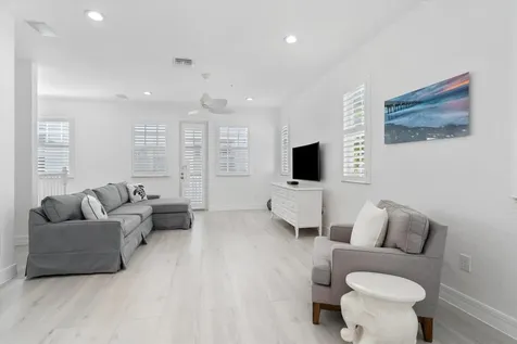 295 Ne 5th Avenue Delray Beach FL 33483