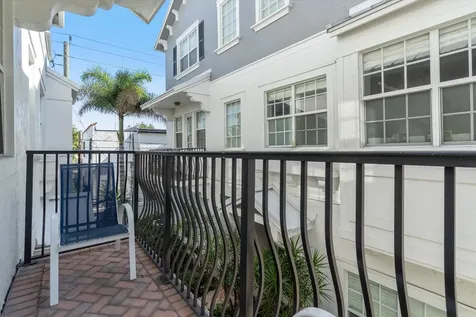 295 Ne 5th Avenue Delray Beach FL 33483