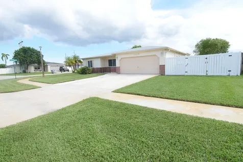 22465 Labrador Street Boca Raton FL 33428